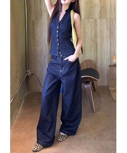 FAVORITO(ファヴォリート)の「ノースリーブトップスワイドパンツデニムセットアップ(セットアップ・レディース・ブルー・XL/L/M/S)」の1枚目の写真