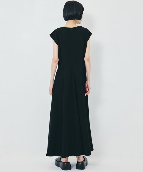 PHOTOCOPIEU(フォトコピュー)の「【PHOTOCOPIEU/フォトコピュー】《STUDIOUS別注》CUT-OUT FLERED DRESS/カットアウトフレアドレス/ウォッシャブル(ワンピース・レディース・ブラック/ネイビー・38/36)」の7枚目の写真