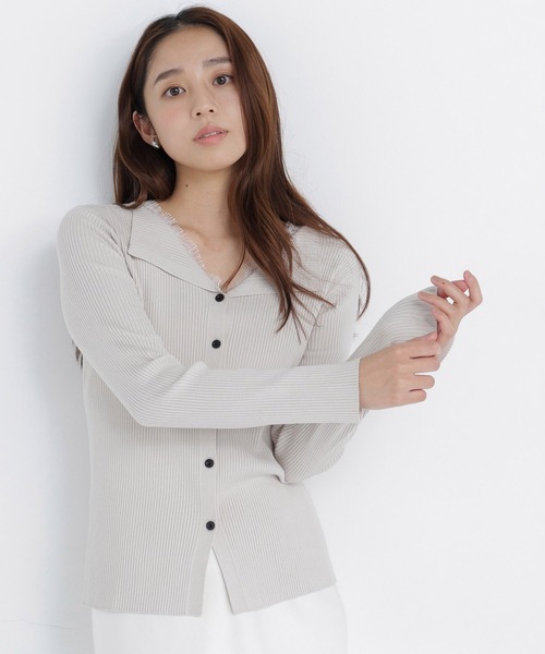 NATURAL BEAUTY BASIC(ナチュラルビューティーベーシック)の「レースレイヤードライクカーディガン(カーディガン/ボレロ・レディース・ブラック/グレイッシュベージュ/カーキ・フリ-)」の3枚目の写真