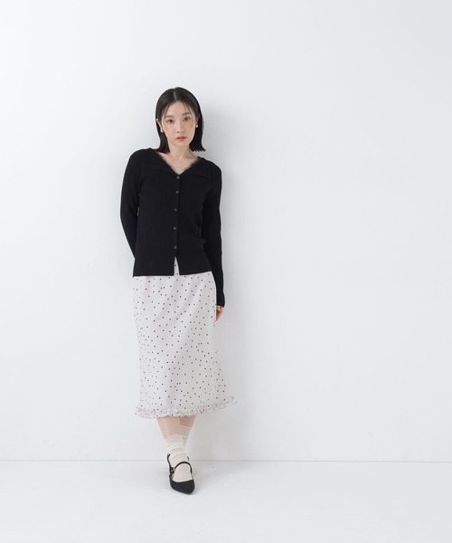 NATURAL BEAUTY BASIC(ナチュラルビューティーベーシック)の「レースレイヤードライクカーディガン(カーディガン/ボレロ・レディース・ブラック/グレイッシュベージュ/カーキ・フリ-)」の10枚目の写真