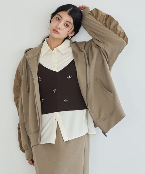 YECCA VECCA(イェッカヴェッカ)の「【2点SET】ビジュー付きビスチェSETシャツ(シャツ/ブラウス・レディース・アイボリー/ネイビー・FREE)」の9枚目の写真