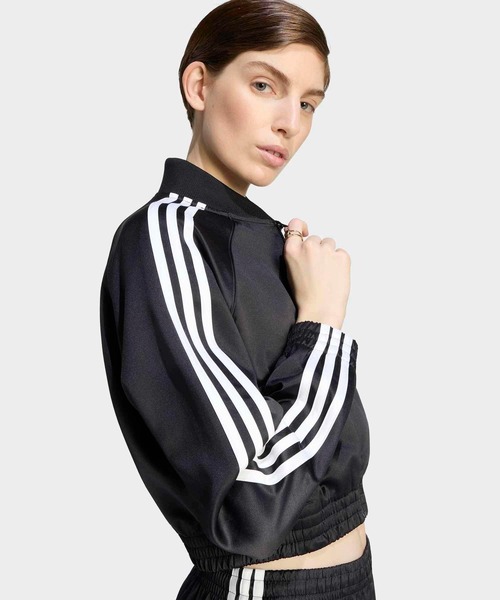 adidas(アディダス)の「SATIN SST JACKET / サテン SST ジャケット / ジャージ / トラックジャケット / アディダスオリジナルス adidas Originals(ジャージ・レディース・ブラック・XX-LARGE/LARGE/MEDIUM/SMALL/X-LARGE/X-SMALL)」の4枚目の写真