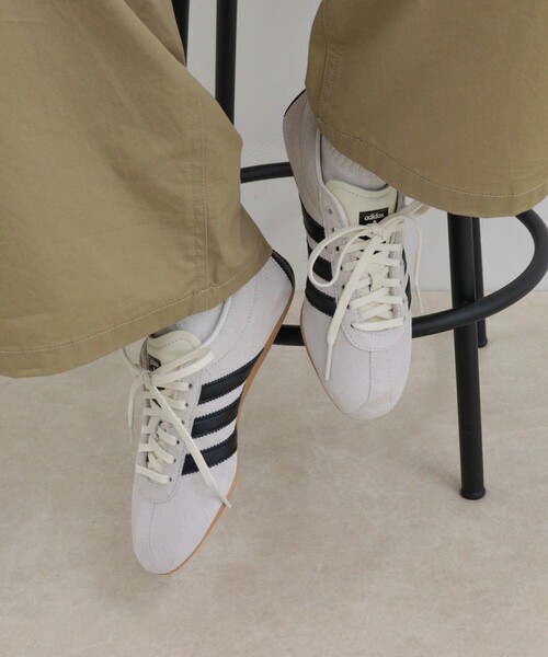 adidas(アディダス)の「【adidas/アディダス】TOKYO W(スニーカー・レディース・レッド/アイボリー・24/23)」の1枚目の写真