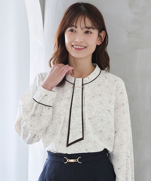 Honeys(ハニーズ)の「マルチwayボウタイブラウス(シャツ/ブラウス・レディース・ブルー系1/ホワイト/スモークピンク/アイボリー系1・L/4L/3L/LL/M/S)」の1枚目の写真