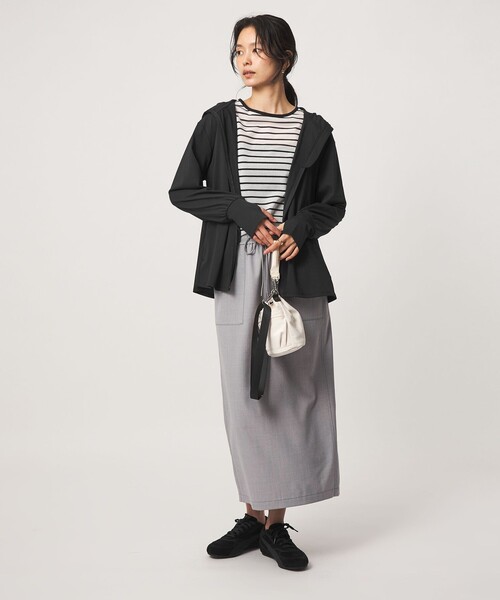 green label relaxing(グリーンレーベルリラクシング)の「【WEB限定】パーカー UVカット 接触冷感 遮熱(パーカー・レディース・ブラック/ライトグレー・FREE)」の8枚目の写真
