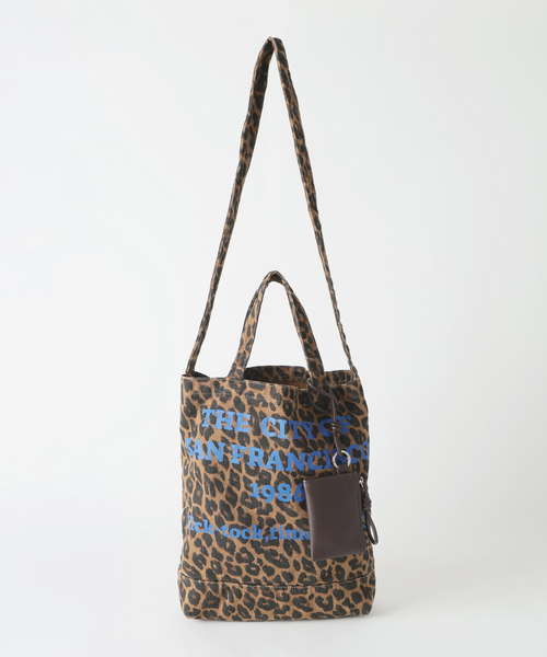 Spick & Span(スピックアンドスパン)の「《WEB限定 / 追加3》別注 CONTROL FREAK WASHED LOGOトート ミニポーチ付き(トートバッグ・レディース・グレー/キャメル・FREE)」の4枚目の写真