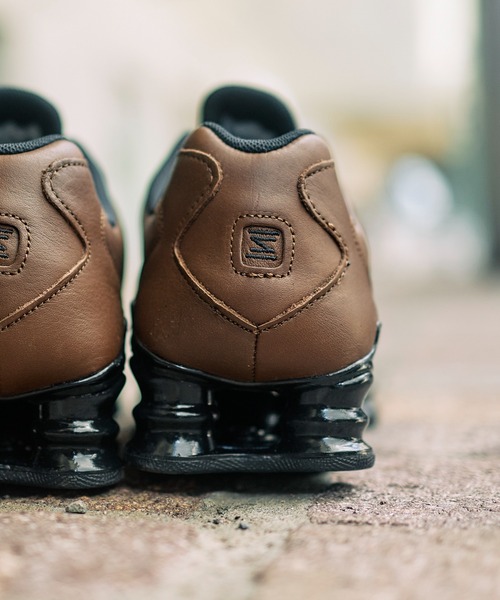 NIKE(ナイキ)の「SHOX TL SE IR2097-200(スニーカー・メンズ・ブラウン・24.5cm/25.0cm/25.5cm/26.0cm/26.5cm/27.0cm/27.5cm/28.0cm/28.5cm/29.0cm/30.0cm/24.0cm)」の16枚目の写真
