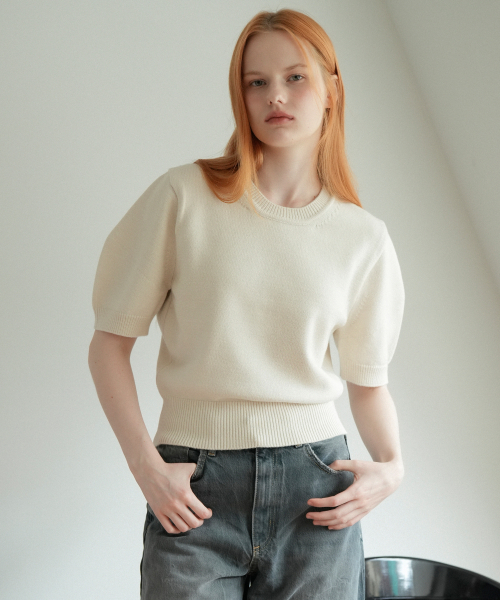 VLETI（ブレッティ）の「Balloon Sleeve Half Knit (Cream_beige)（ニット/セーター・レディース・ライトベージュ・FREE）」の2枚目の写真