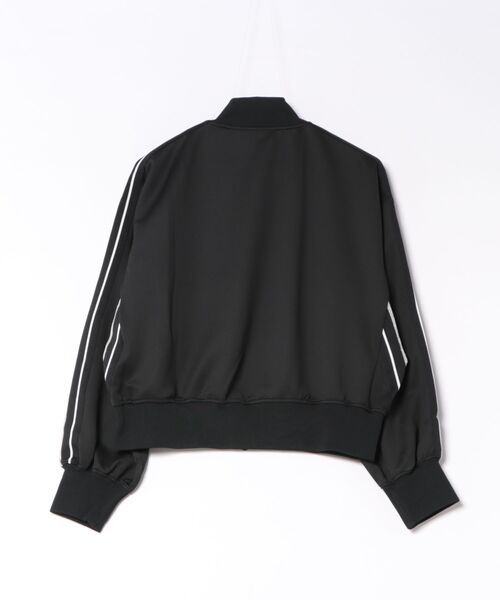 CONVERSE TOKYO(コンバーストウキョウ)の「SIDE LINE SHORT TRACK JACKET(WOMEN'S)(ブルゾン・レディース・ブラック/ライトグレー/チャコールグレー/カーキ・FREE)」の5枚目の写真
