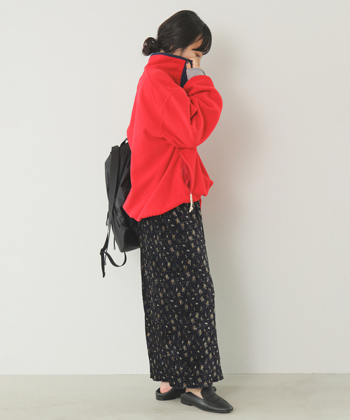 SLOBE IENA(スローブイエナ)の「ベロアフラワー アイランプリーツスカート(スカート・レディース・ブラック/ブラウン・FREE)」の15枚目の写真