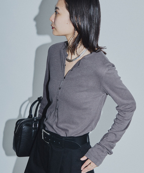 JOURNAL STANDARD(ジャーナルスタンダード)の「【ASIDE】 ヘンプコットンフライスヘンリー(Tシャツ/カットソー・レディース・チャコールグレー/ホワイト/イエロー系その他・FREE)」の1枚目の写真