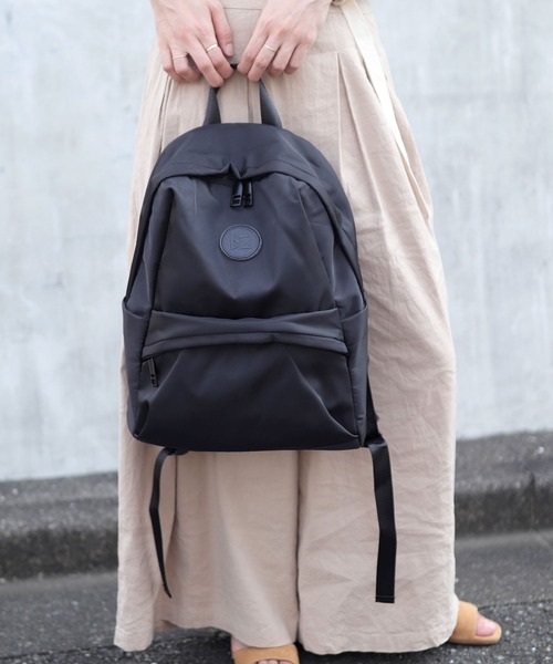 florist(フローリスト)の「【2size展開(M/L)・撥水】キャリーオン ラウンドリュックサック/トラベルバッグ/マザーズリュック(バックパック/リュック・レディース・カーキ系1/カーキ系2・L/M)」の6枚目の写真