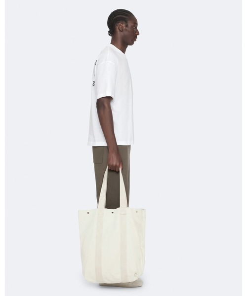 ALLSAINTS(オールセインツ)の「SHADOW RELAXED GRAPHIC T-SHIRT | SHADOW リラックス グラフィック Tシャツ(Tシャツ/カットソー・メンズ・ホワイト・XS/M/S/L)」の5枚目の写真