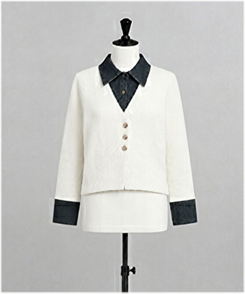 SUGAR BISKET(シュガービスケット)の「カーディガン ドッキングデニム/重ね着風/パールボタン(カーディガン/ボレロ・レディース・ブラック/ホワイト・フリー)」の4枚目の写真