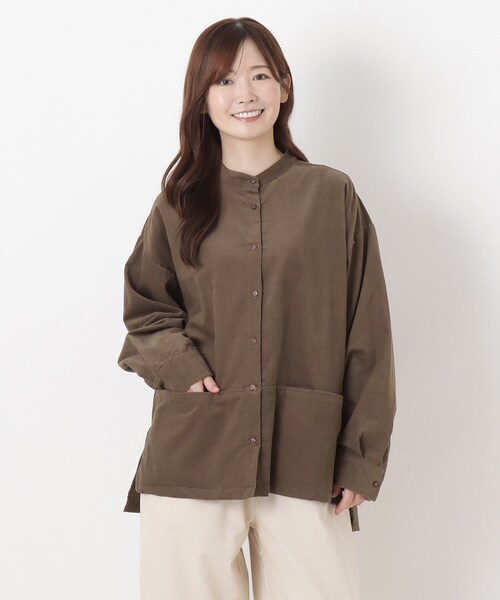 one'sterrace(ワンズテラス)の「コーデュロイ バンドカラーシャツ(シャツ/ブラウス・レディース・ベージュ系8/アイボリー系8/ダークブラウン系8・02)」の2枚目の写真