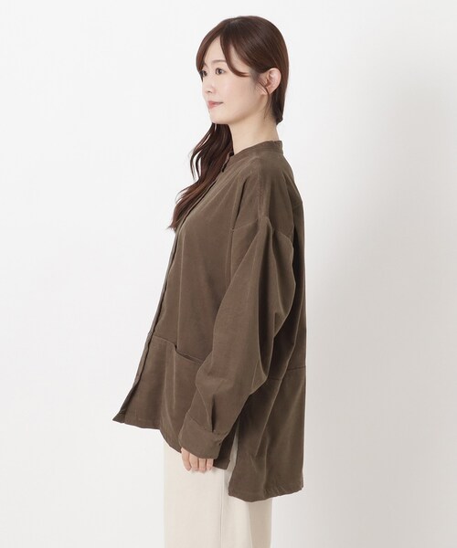 one'sterrace(ワンズテラス)の「コーデュロイ バンドカラーシャツ(シャツ/ブラウス・レディース・ベージュ系8/アイボリー系8/ダークブラウン系8・02)」の7枚目の写真