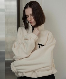 lawgy（ラウジー）の「over size embroidery half button fleece / オーバーサイズエンブロイダリーハーフボタンフリース（その他トップス）」