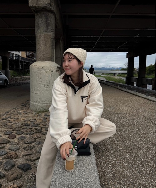 lawgy(ラウジー)の「over size embroidery half button fleece / オーバーサイズエンブロイダリーハーフボタンフリース(その他トップス・レディース・チャコールグレー/アイボリー/ミント・FREE)」の4枚目の写真