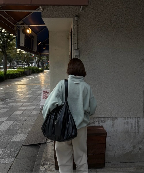 lawgy(ラウジー)の「over size embroidery half button fleece / オーバーサイズエンブロイダリーハーフボタンフリース(その他トップス・レディース・チャコールグレー/アイボリー/ミント・FREE)」の18枚目の写真