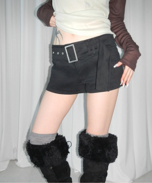 THEAIRTOWN(ジエアタウン)の「fine suede belt shorts(その他パンツ・レディース・ブラック/ダークグレー・FREE)」の15枚目の写真