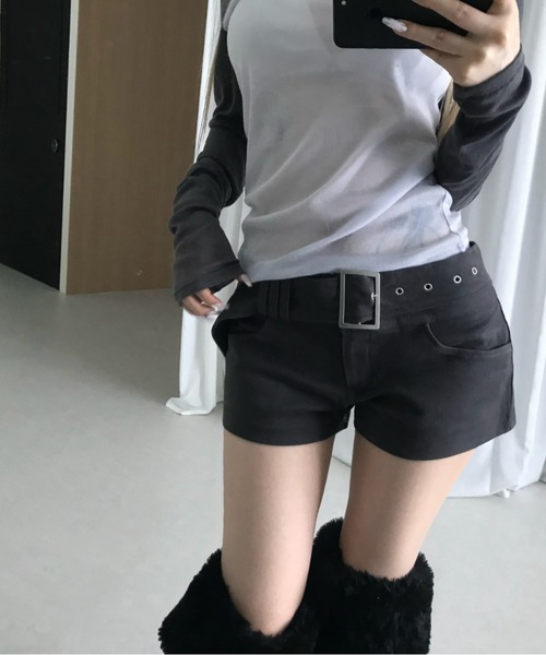 THEAIRTOWN(ジエアタウン)の「fine suede belt shorts(その他パンツ・レディース・ブラック/ダークグレー・FREE)」の6枚目の写真