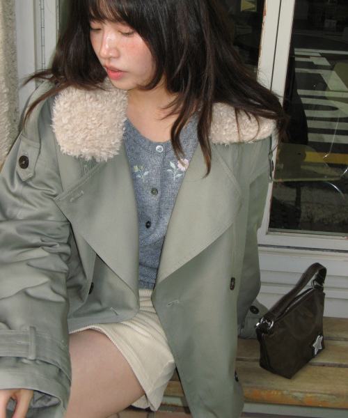 RONRON(ロンロン)の「DETACHABLE TRIMMING HEART TRENCH JUMPER KHAKI(その他アウター・レディース・その他・FREE)」の3枚目の写真