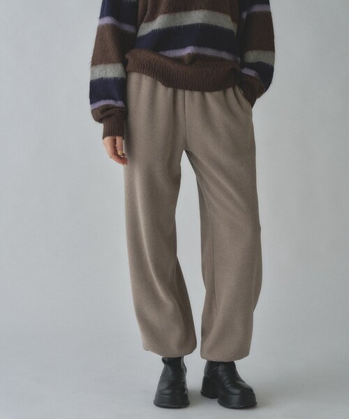 WHIMSIC(ウィムジック)の「【UNISEX】ループパイルフリースイージーパンツ(その他パンツ・メンズ・グレー/グレイッシュベージュ・FREE)」の2枚目の写真