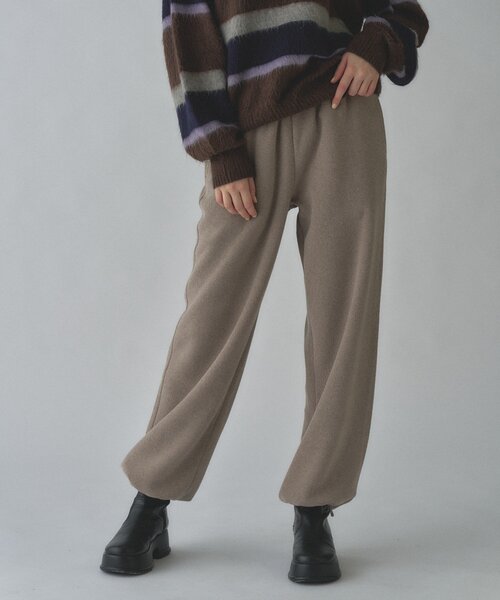 WHIMSIC(ウィムジック)の「【UNISEX】ループパイルフリースイージーパンツ(その他パンツ・メンズ・グレー/グレイッシュベージュ・FREE)」の12枚目の写真