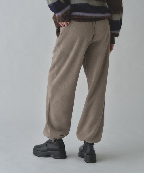 WHIMSIC(ウィムジック)の「【UNISEX】ループパイルフリースイージーパンツ(その他パンツ・メンズ・グレー/グレイッシュベージュ・FREE)」の15枚目の写真