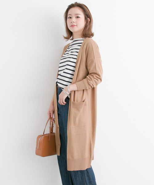 URBAN RESEARCH（アーバンリサーチ）の「UR ウォッシャブルロングカーディガン（カーディガン/ボレロ・レディース・グレー/キャメル/グリーン/ベージュ・FREE）」の4枚目の写真