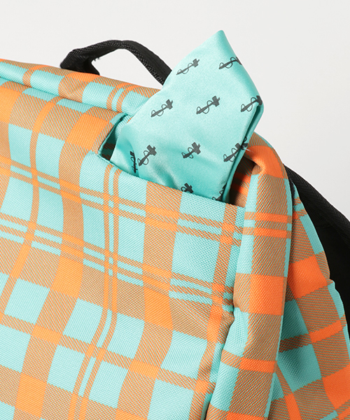 Focused Space（フォーカスドスペース）の「THE IVY LEAGUE BACKPACK バックパック デイパック（バックパック/リュック・メンズ・その他/オレンジ/ブルー/マルチ・ONE SIZE）」の6枚目の写真