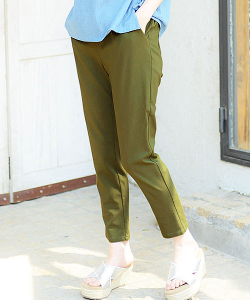 GeeRA(ジーラ)の「うれしい機能付!美脚テーパードパンツ(その他パンツ・レディース・ブラック/カーキ/ブラックミックス/その他1/ホワイト系その他/ホワイト/レッド/ブラック系その他/ブルー/オフホワイト/レッド系その他/ブラック系その他2/チェック/ホワイト系その他2・X-LARGE/LARGE/MEDIUM/SMALL/M/LL/L)」の9枚目の写真