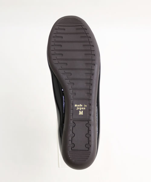 Balancoire(ブランコアール)の「【6時間防水】撥水レインストレッチエナメルリボンウエッジパンプス【MADE IN JAPAN】(パンプス・レディース・ブラック/ネイビー/ダークベージュ/ベージュ系その他/ライトグレー/ローズ/アイボリー/ピンク・L/LL/S/M)」の10枚目の写真