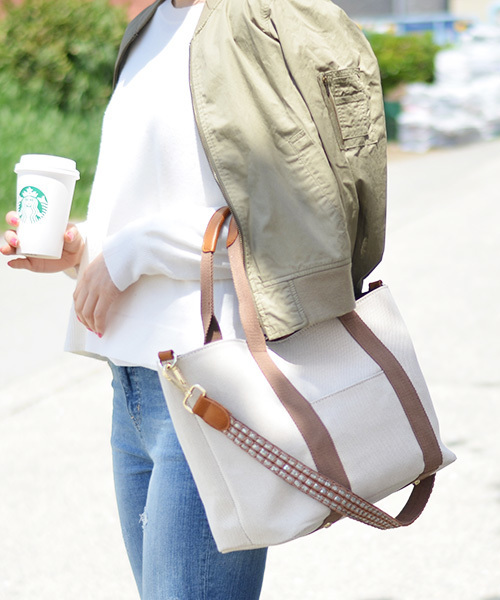 VitaFelice（ヴィータフェリーチェ）の「ショルダーバッグ 2wayキャンバストートバッグ 通勤通学バッグ（トートバッグ・レディース・ブラック/モカ・FREE）」の15枚目の写真