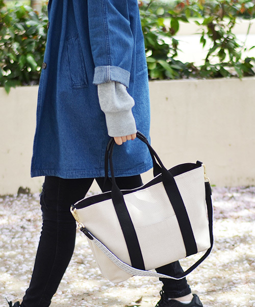 VitaFelice（ヴィータフェリーチェ）の「ショルダーバッグ 2wayキャンバストートバッグ 通勤通学バッグ（トートバッグ・レディース・ブラック/モカ・FREE）」の16枚目の写真