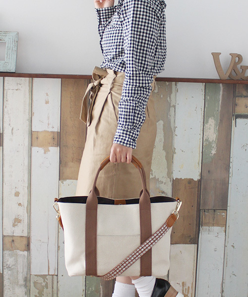 VitaFelice（ヴィータフェリーチェ）の「ショルダーバッグ 2wayキャンバストートバッグ 通勤通学バッグ（トートバッグ・レディース・ブラック/モカ・FREE）」の19枚目の写真