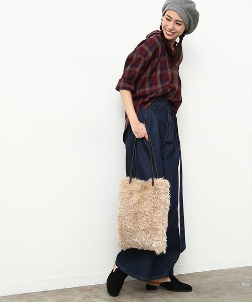 VIS（ビス）の「チェック柄スキッパーシャツ（シャツ/ブラウス・レディース・ホワイト/ネイビー/レッド系その他/ブラック/ブルー系その他・M/L）」の8枚目の写真