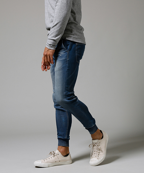 AZUL by moussy（アズールバイマウジー）の「ドビーデニムジョガーパンツ（その他パンツ・メンズ・ブルー/ダークブルー/ネイビー・LARGE/MEDIUM/SMALL/X-LARGE/X-SMALL）」の17枚目の写真