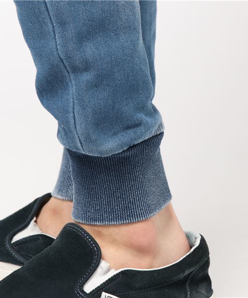 AZUL by moussy（アズールバイマウジー）の「ドビーデニムジョガーパンツ（その他パンツ・メンズ・ブルー/ダークブルー/ネイビー・LARGE/MEDIUM/SMALL/X-LARGE/X-SMALL）」の8枚目の写真