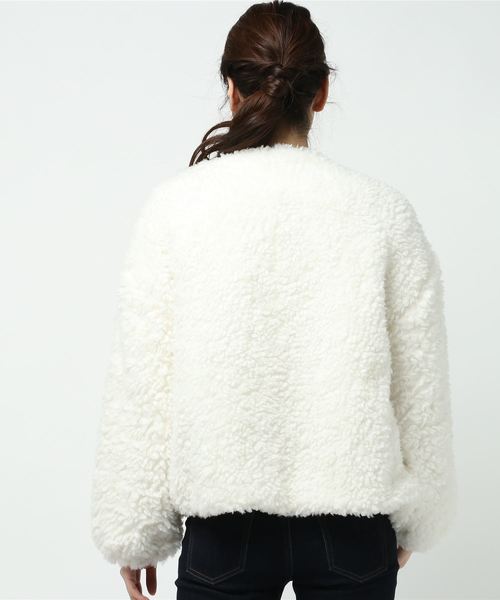 本物⭐︎アニューゴルフ⭐︎フリースフード付きボアレディースオフホワイト ファージャケット＆スカート上下セット / ゴルフウェア レディース