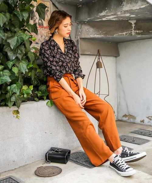 select MOCA（セレクトモカ）の「花柄フロントボタンブラウス/長袖花柄