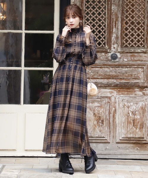 one after another NICE CLAUP（ワンアフターアナザーナイスクラップ）の「ファーバレルバッグ（ショルダーバッグ・レディース・ブラウン/アイボリー/ラベンダー・FREE）」の8枚目の写真