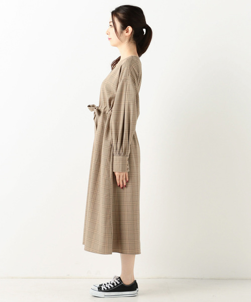 archives（アルシーヴ）の「ハトメリボンガウンワンピース（ワンピース・レディース・ブラウン/モカ/ベージュ/パープル/ラベンダー/ピンクベージュ・MEDIUM）」の7枚目の写真