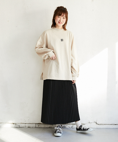 PairPair（ペアペア）の「裏毛ボックスロゴ刺繍ボリューム袖プルオーバー（Tシャツ/カットソー・レディース・ブラック/ベージュ・FREE）」の11枚目の写真