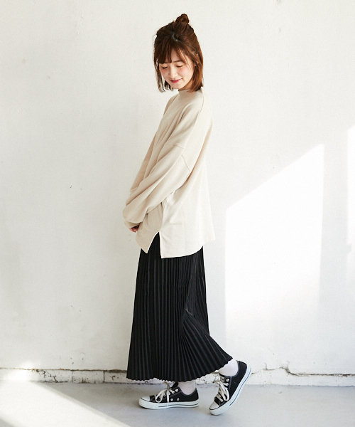 PairPair（ペアペア）の「裏毛ボックスロゴ刺繍ボリューム袖プルオーバー（Tシャツ/カットソー・レディース・ブラック/ベージュ・FREE）」の12枚目の写真