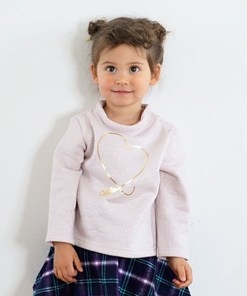 Caldia（カルディア）の「ラメ裏毛ハート箔プリントトレーナー（スウェット・キッズ・グレー/ピンク・90/100/110/120/80/130/140）」の2枚目の写真