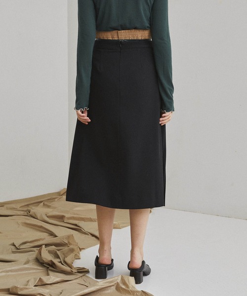 UNITED TOKYO（ユナイテッドトウキョウ）の「ミルフィセミタイトスカート（スカート・レディース・ワインレッド/カーキ/ブラック・1/2）」の12枚目の写真