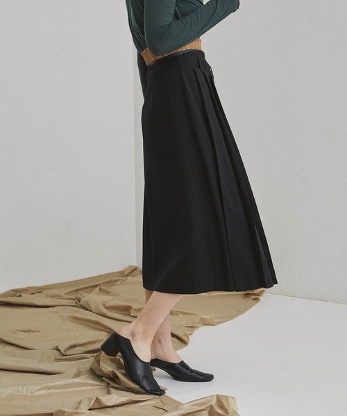 UNITED TOKYO（ユナイテッドトウキョウ）の「ミルフィセミタイトスカート（スカート・レディース・ワインレッド/カーキ/ブラック・1/2）」の11枚目の写真