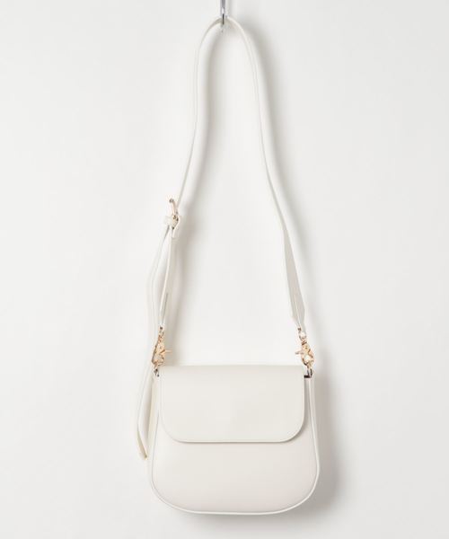 natural couture（ナチュラルクチュール）の「ラインショルダー付きフラップバッグ（ショルダーバッグ・レディース・ダークブラウン/アイボリー/ミント/ピンク・FREE）」の2枚目の写真