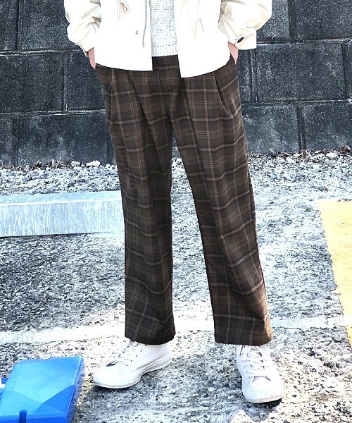 UP START（アップスタート）の「ビッグチェックワイドパンツ（その他パンツ・メンズ・ベージュ/ネイビー/ブラウン・MEDIUM/LARGE）」の4枚目の写真